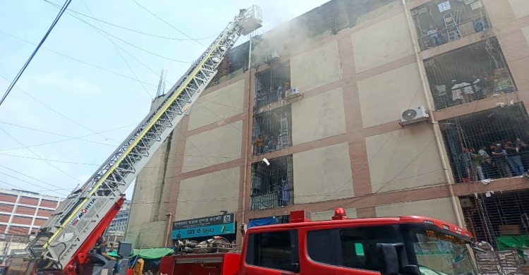 Gulistan Sundarban Square Market fire under control
