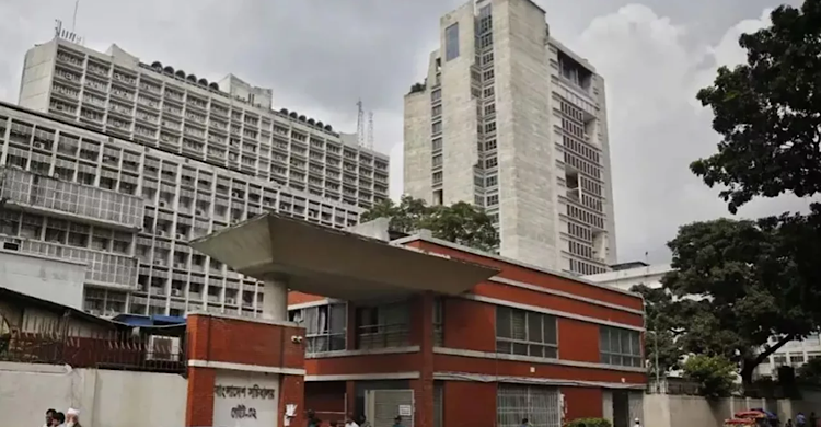 Meetings, gatherings inside Secretariat banned; permission required after 6pm