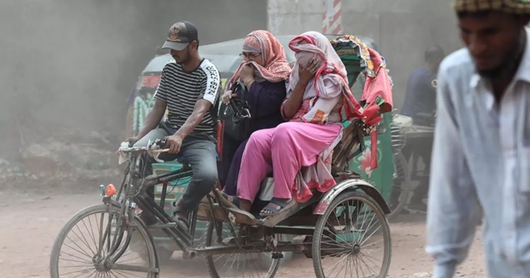 Dhaka’s air continues to be ’unhealthy for sensitive groups’