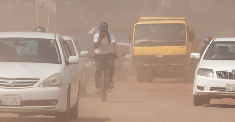 Dhaka’s air ‘very unhealthy’ this morning