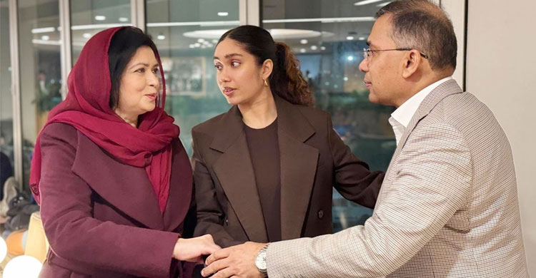 Tarique Rahman leaves London for home