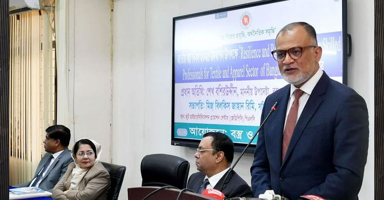 Past jute sector mistakes won't be repeated in textile industry: Bashir