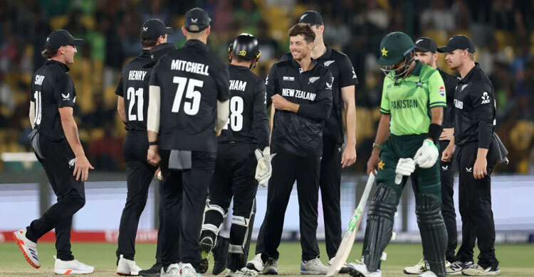 ICC Champions Trophy 2025: New Zealand outclass Pakistan after Young, Latham hit centuries