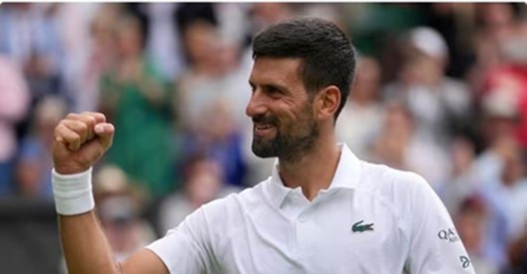 Djokovic stays on track for Wimbledon glory under Federer gaze