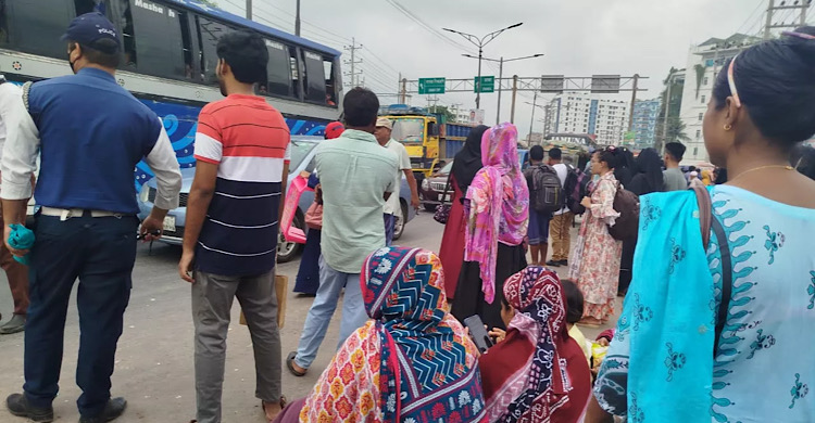 Eid travellers face gridlock, higher fares on Dhaka-Aricha highway