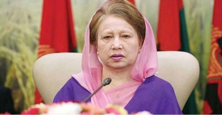 Govt hands over title deed of Gulshan house to Khaleda Zia
