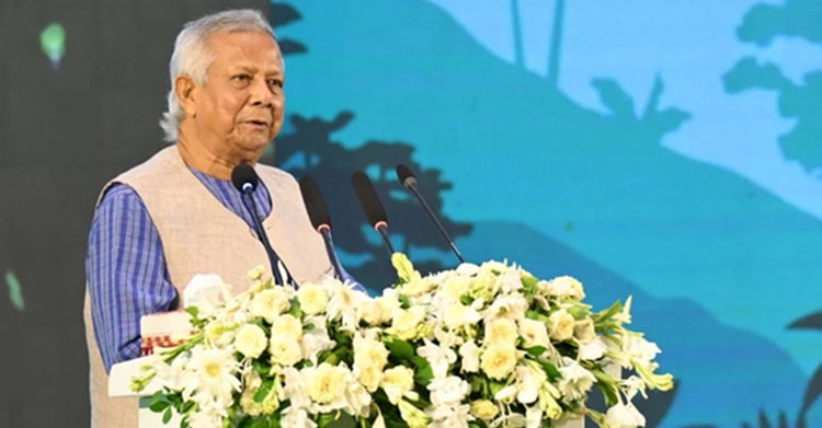 CA for stopping plastic use to save environment