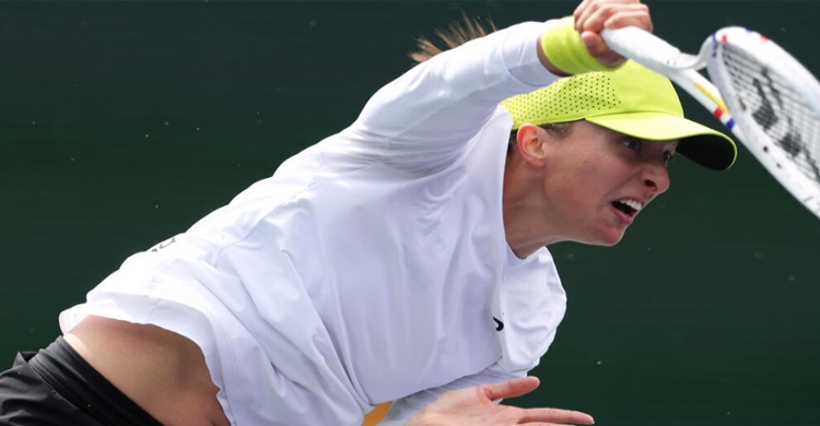 Swiatek, Andreeva reach quarter-finals at rainy Indian Wells