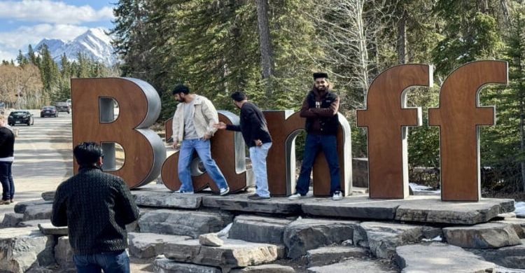 G7 finance leaders gather with Ukraine, tariff concerns at fore