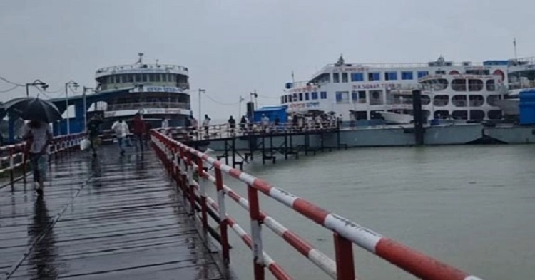 Launch operations suspended in Chandpur for inclement weather