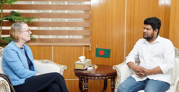 British envoy meets Information Adviser