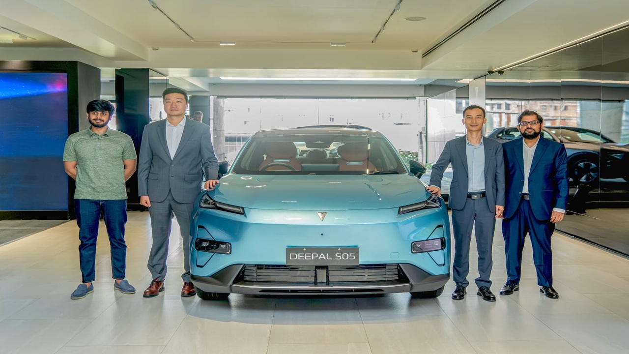 Brand-NewPlug-in Hybrid Vehicle ‘Deepal S05’ Officially Launched in Bangladesh