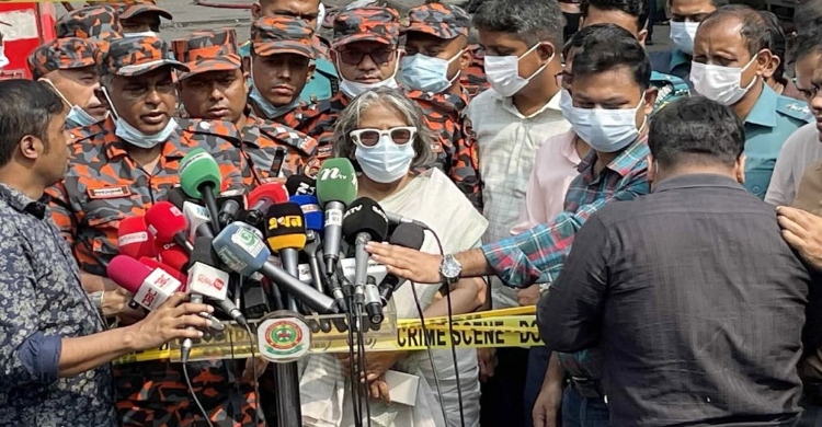 None suspected to be inside chemical warehouse: FSCD