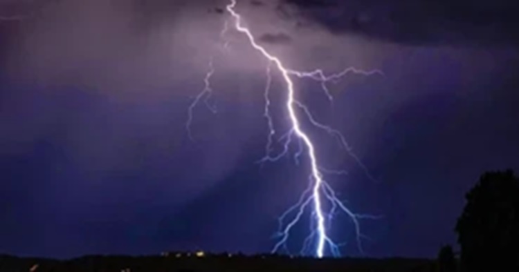 Lightning kills 2 farmers in Jhenaidah