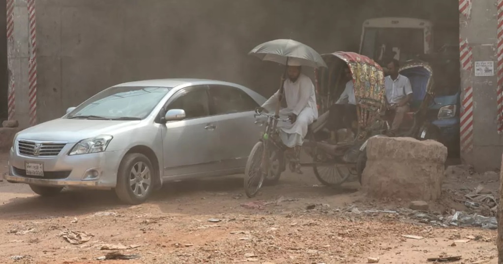 Dhaka’s air quality continues to be ‘unhealthy’